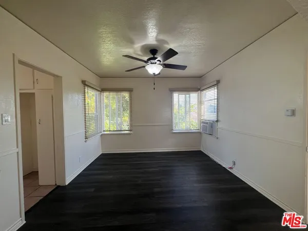 $1,800 | 5114 1/2 4th Avenue, Los Angeles, CA 90043