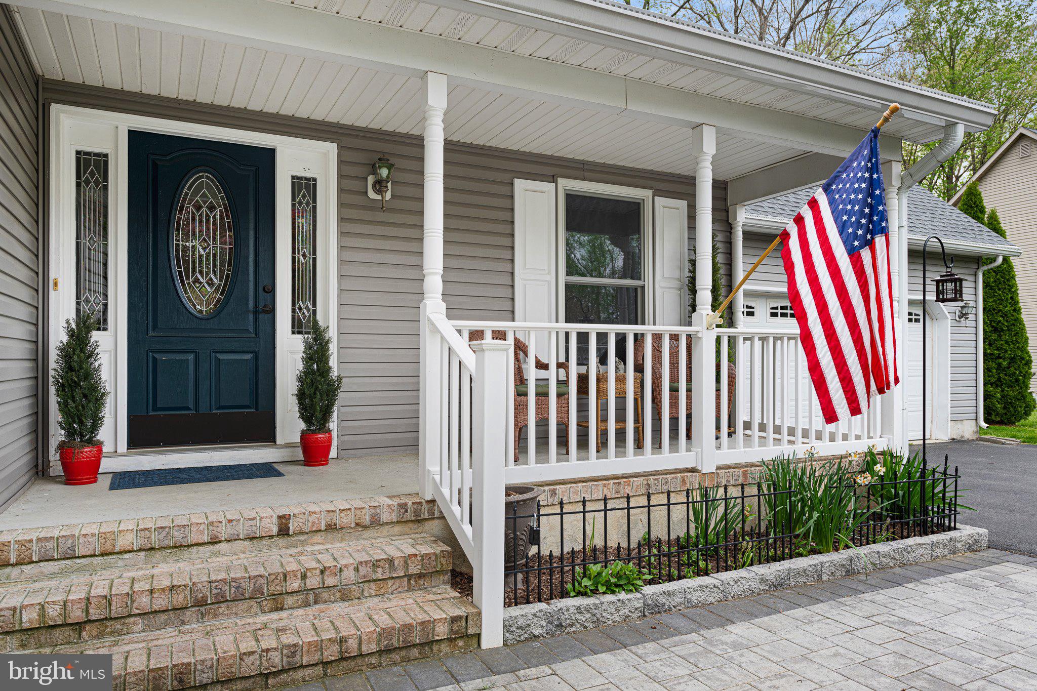 171 Hardwood Drive Dover, DE 19904 - Photo 2 of 38 Front Porch