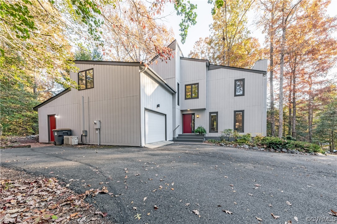 209 Hempstead Road Williamsburg, VA 23188 - Photo 1 of 35 Gallery Image 1