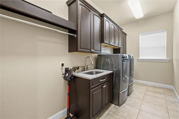 $799,000 | 9468 Waterford Oaks Drive, Winter Haven, FL 33884