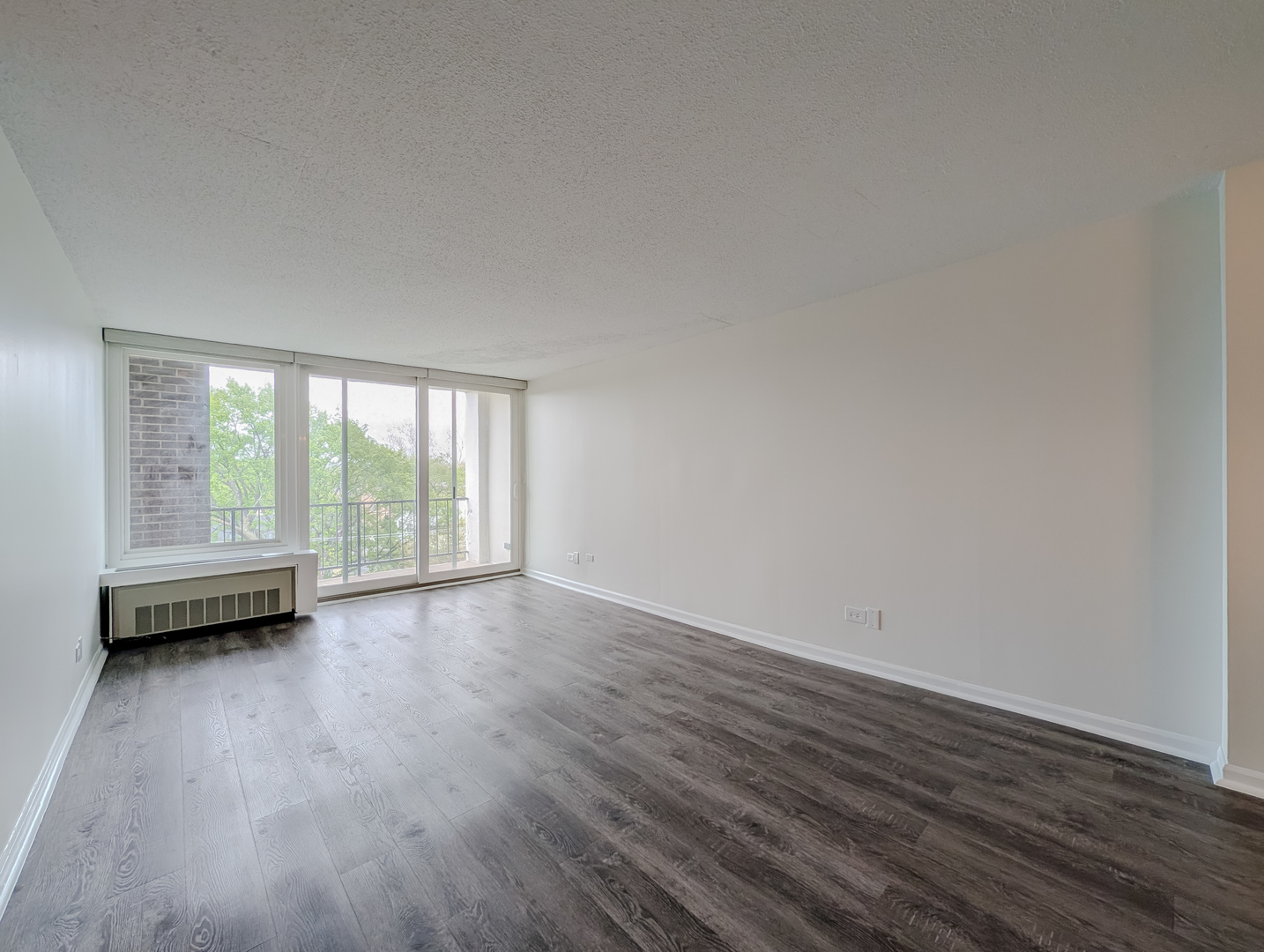 1043 South York Road, Unit 406 Bensenville, IL 60106 - Photo 8 of 12