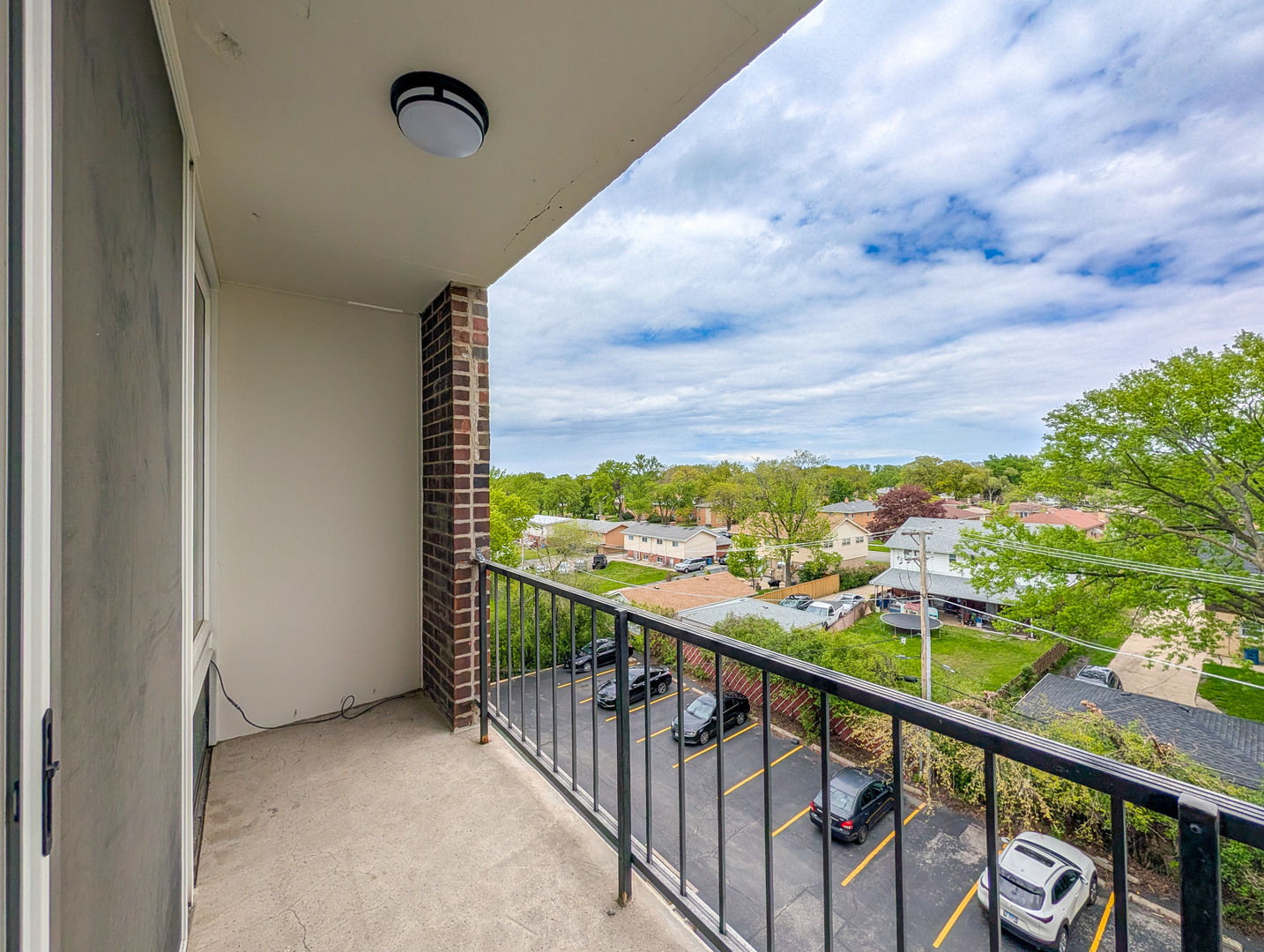 1043 South York Road, Unit 406 Bensenville, IL 60106 - Photo 9 of 12