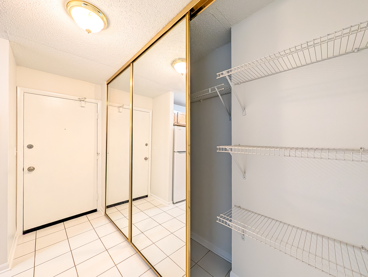 1043 South York Road, Unit 406 Bensenville, IL 60106 - Photo 10 of 12