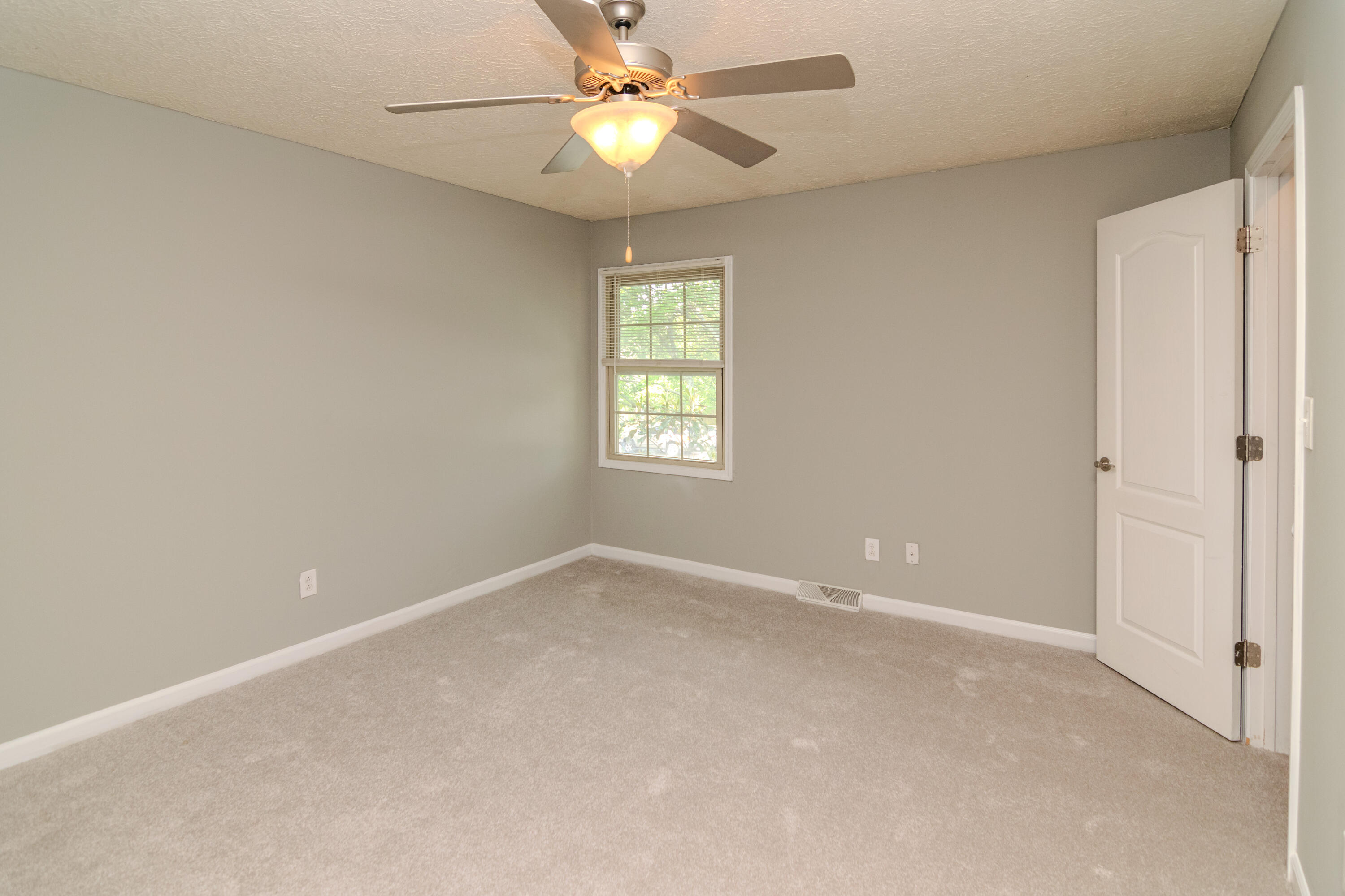 180 Regency Point Path Lexington, KY 40503 - Photo 22 of 29 180RegencyPoint-0103