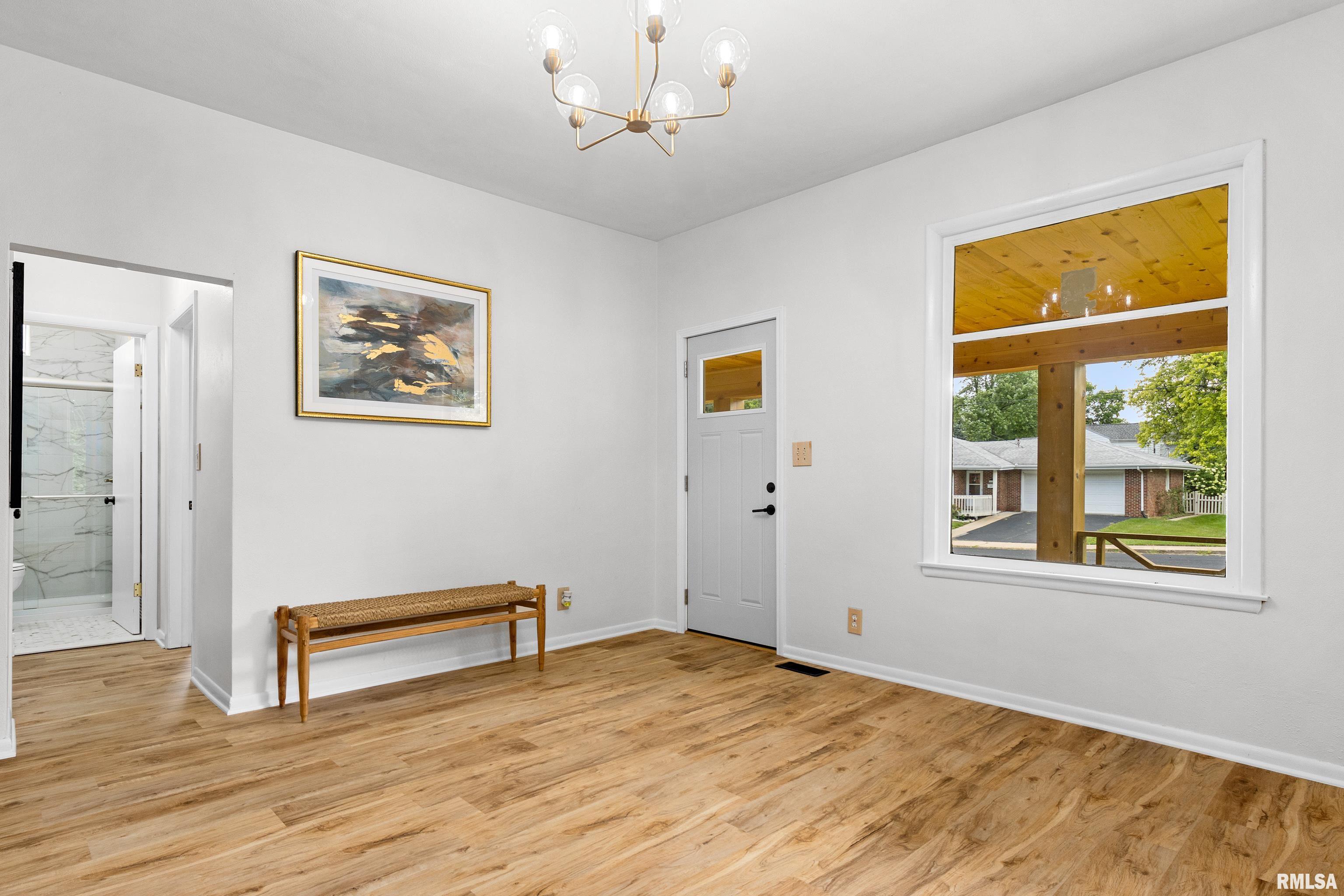 1431 East Rouse Avenue Peoria, IL 61603 - Photo 8 of 33 Gallery Image 8