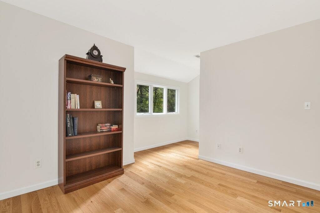 63 Lounsbury Road Ridgefield, CT 06877 - Photo 23 of 31