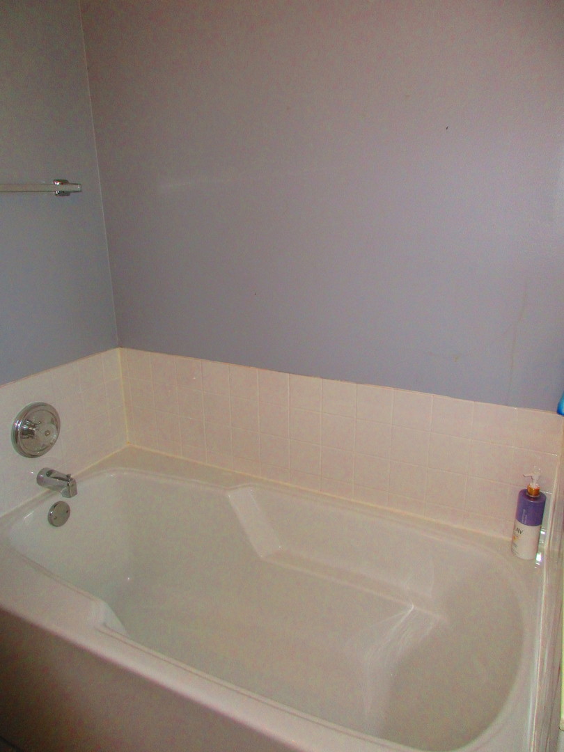 422 Hummingbird Lane Bolingbrook, IL 60440 - Photo 20 of 42 Gallery Image 20