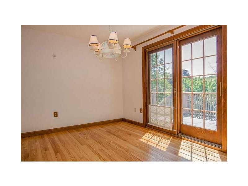 270 Fowler Road Cape Elizabeth, ME 04107 - Photo 6 of 24 Dining Room. Sliding doors to the...