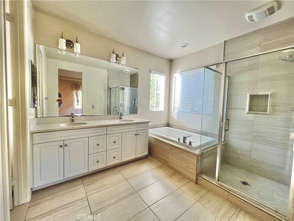 183 Bright Poppy Irvine, CA 92618 - Photo 9 of 17