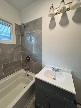 $1,650 | 543 Brooks Avenue, Rochester, NY 14619