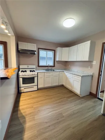 $1,650 | 543 Brooks Avenue, Rochester, NY 14619