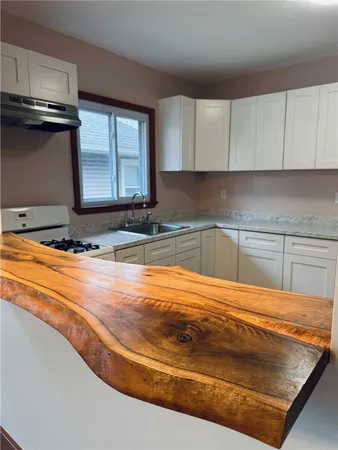 $1,650 | 543 Brooks Avenue, Rochester, NY 14619