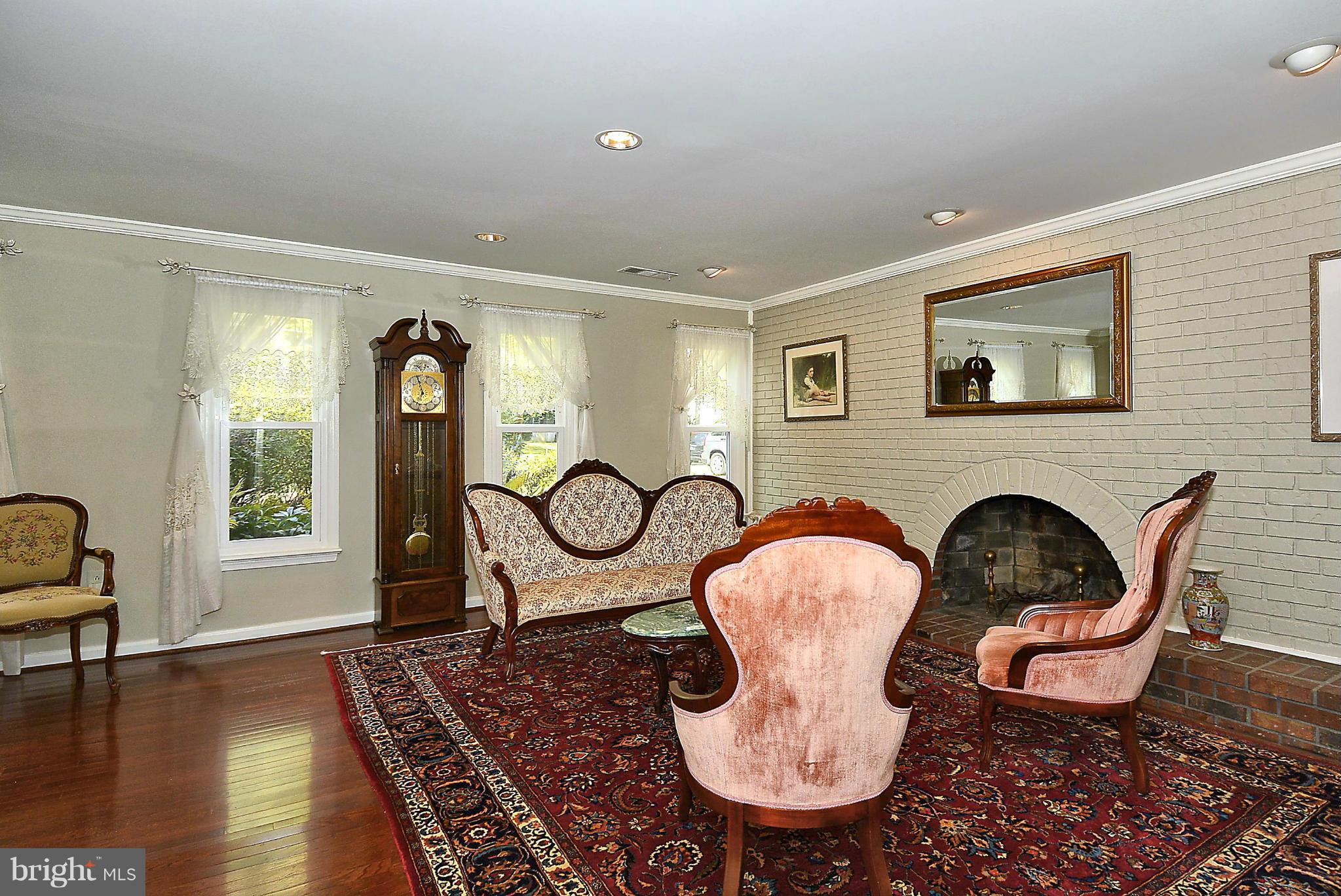 8616 Atwell Road Potomac, MD 20854 - Photo 17 of 30 Family Room