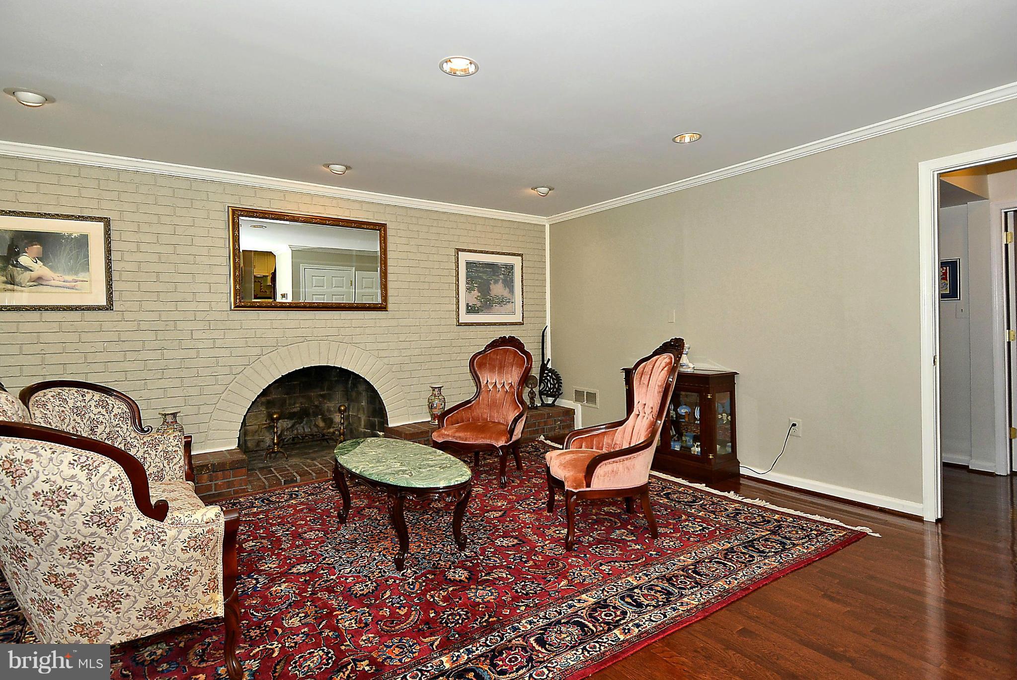 8616 Atwell Road Potomac, MD 20854 - Photo 18 of 30 Family Room