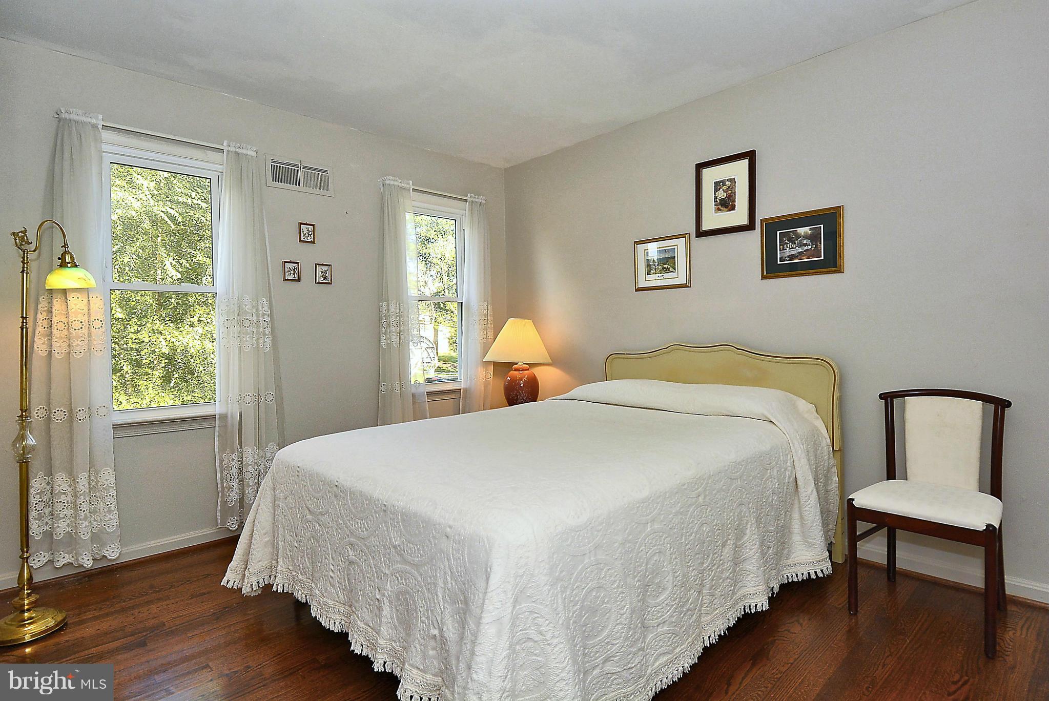8616 Atwell Road Potomac, MD 20854 - Photo 24 of 30 Bedroom