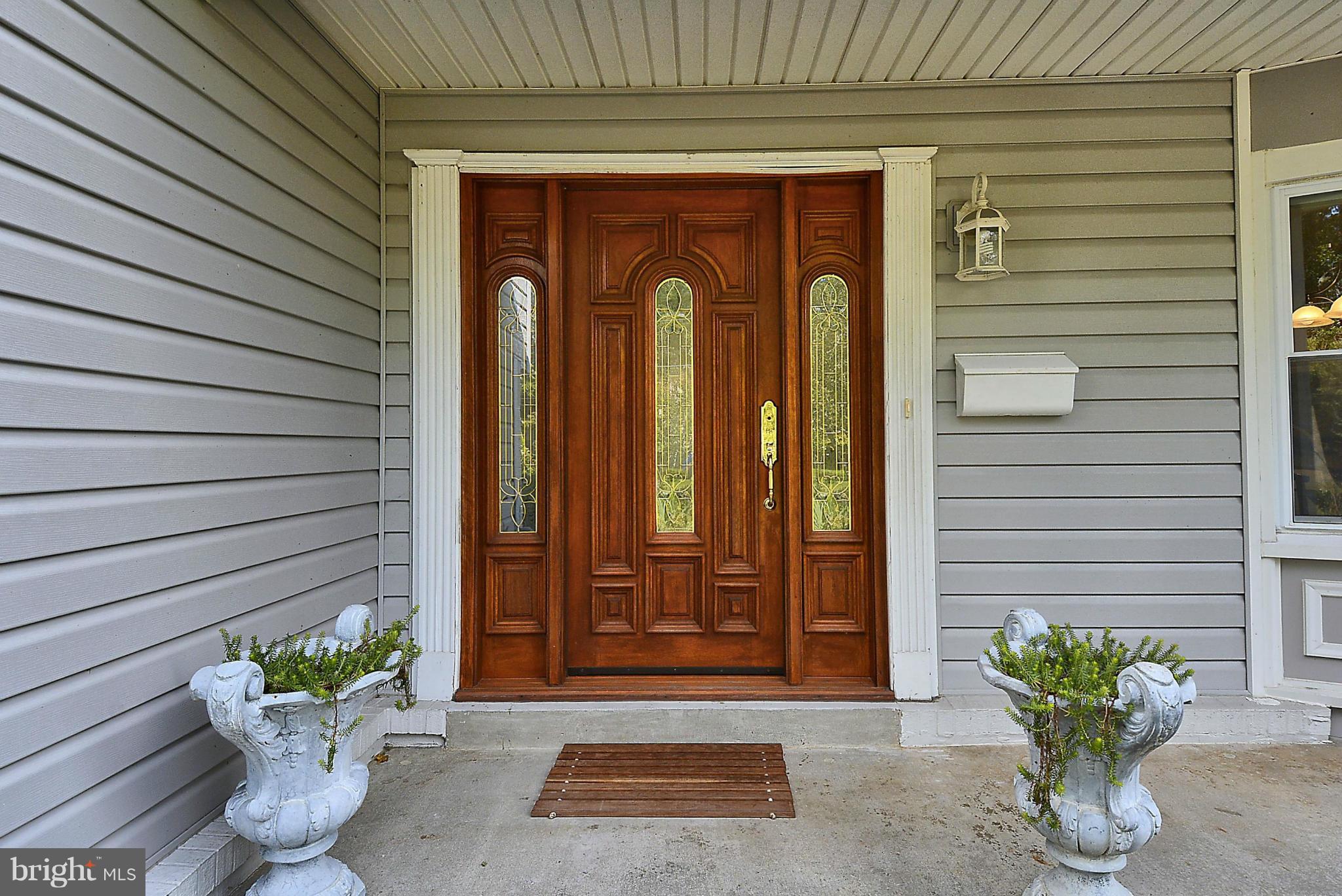8616 Atwell Road Potomac, MD 20854 - Photo 6 of 30 Exterior (Front)