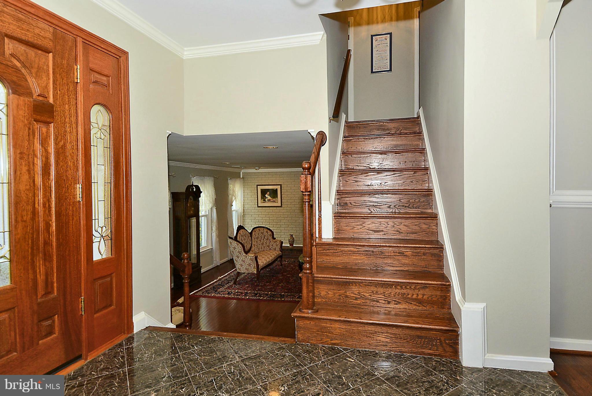 8616 Atwell Road Potomac, MD 20854 - Photo 8 of 30 Interior (General)