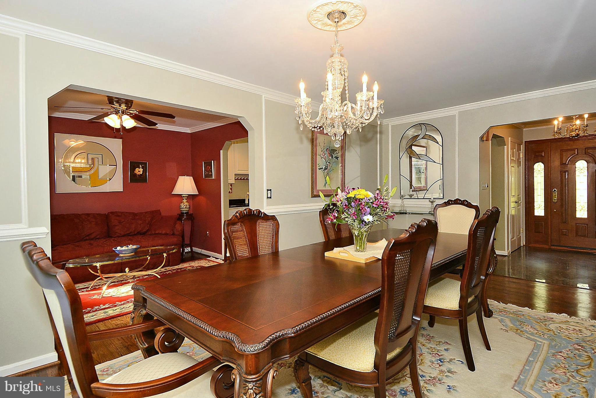 8616 Atwell Road Potomac, MD 20854 - Photo 10 of 30 Dining Room