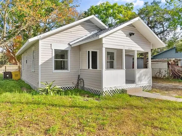 $1,800 | 4251 Tangerine Avenue, Sanford, FL 32773