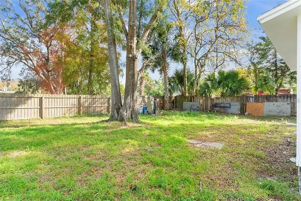 $1,800 | 4251 Tangerine Avenue, Sanford, FL 32773