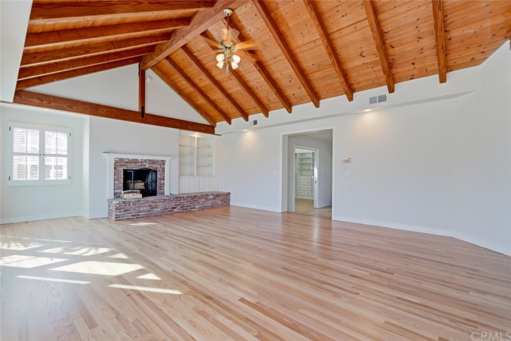 317 4th Street Manhattan Beach, CA 90266 - Photo 15 of 31