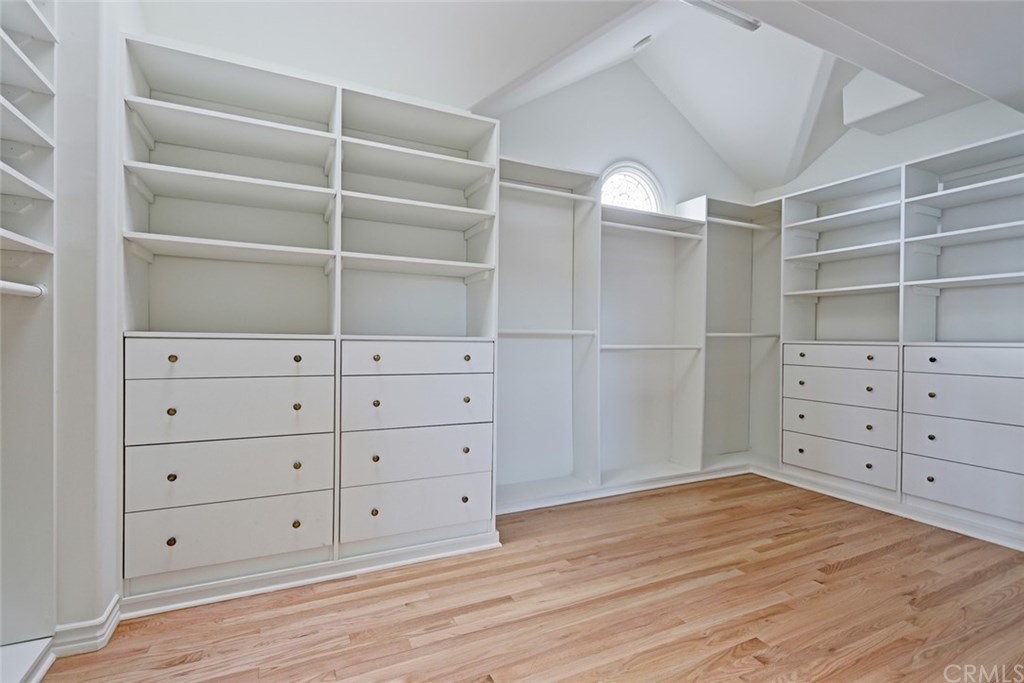 317 4th Street Manhattan Beach, CA 90266 - Photo 17 of 31