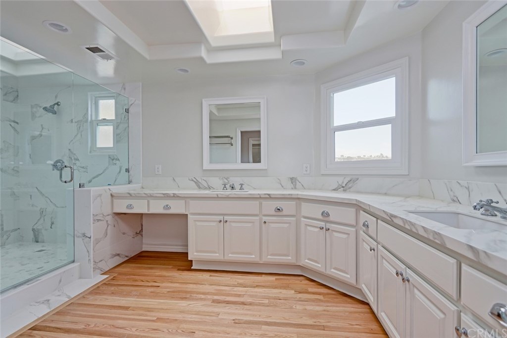 317 4th Street Manhattan Beach, CA 90266 - Photo 18 of 31