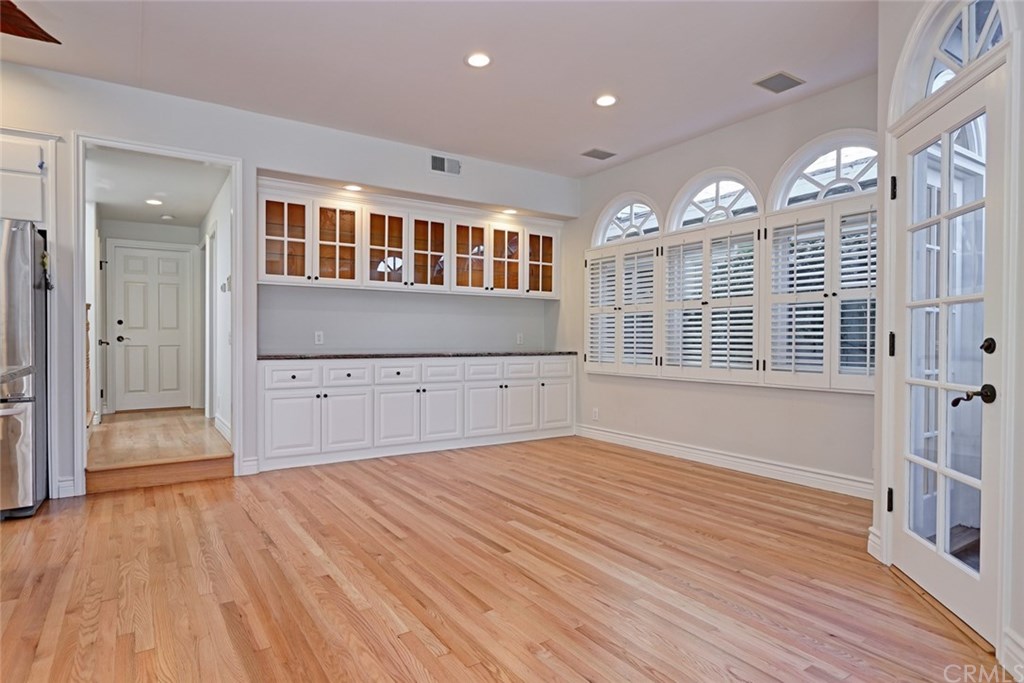 317 4th Street Manhattan Beach, CA 90266 - Photo 23 of 31