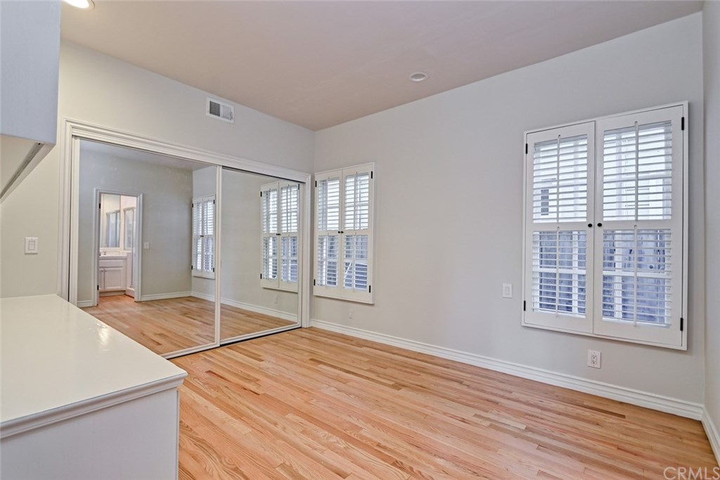 317 4th Street Manhattan Beach, CA 90266 - Photo 25 of 31