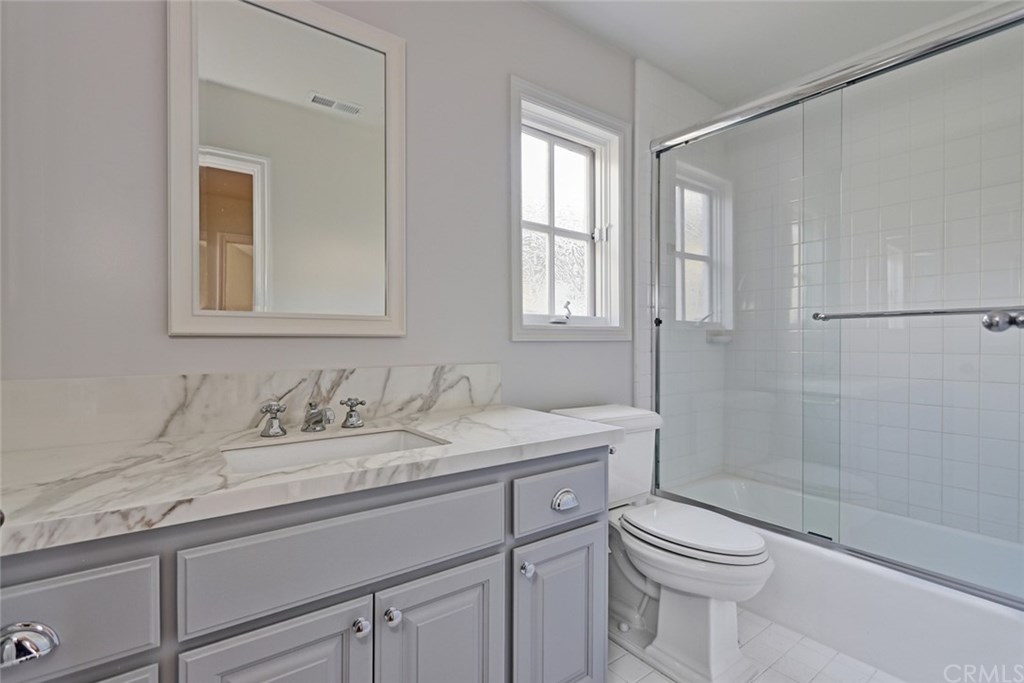 317 4th Street Manhattan Beach, CA 90266 - Photo 26 of 31