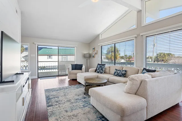 $625,000 | 427 Caviar Drive, Fort Walton Beach, FL 32548