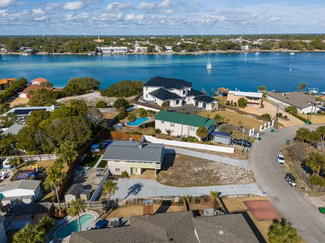 $625,000 | 427 Caviar Drive, Fort Walton Beach, FL 32548