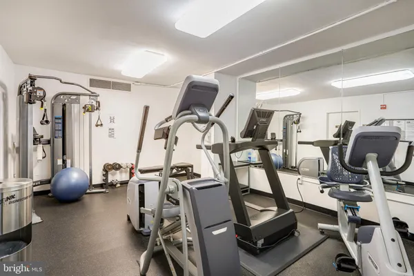 $490,000 | 4101 Cathedral Avenue Northwest, Unit 711, Washington, DC 20016