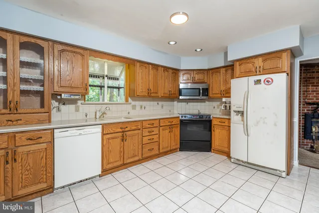 $2,700 | 5001 The Pines Boulevard, Wilmington, DE 19808