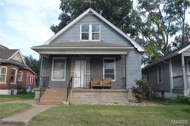 $79,900 | 2426 Grand Avenue, Granite City, IL 62040