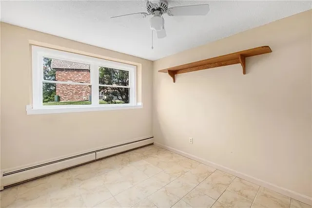 $3,400 | 510 Child Street, Unit 303B, Warren, RI 02885