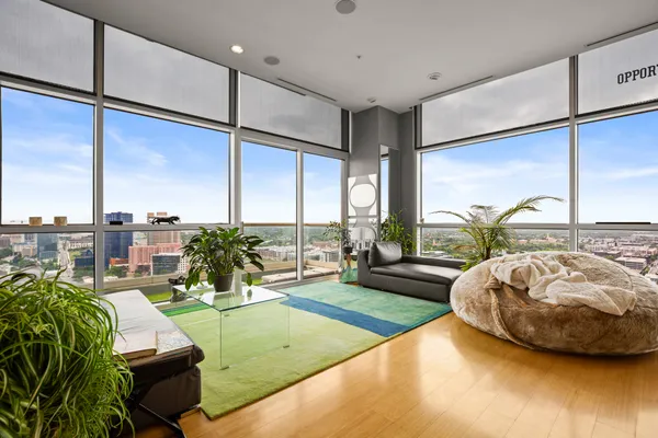 $1,340,000 | 555 East 5th Street, Unit 2901, Austin, TX 78701