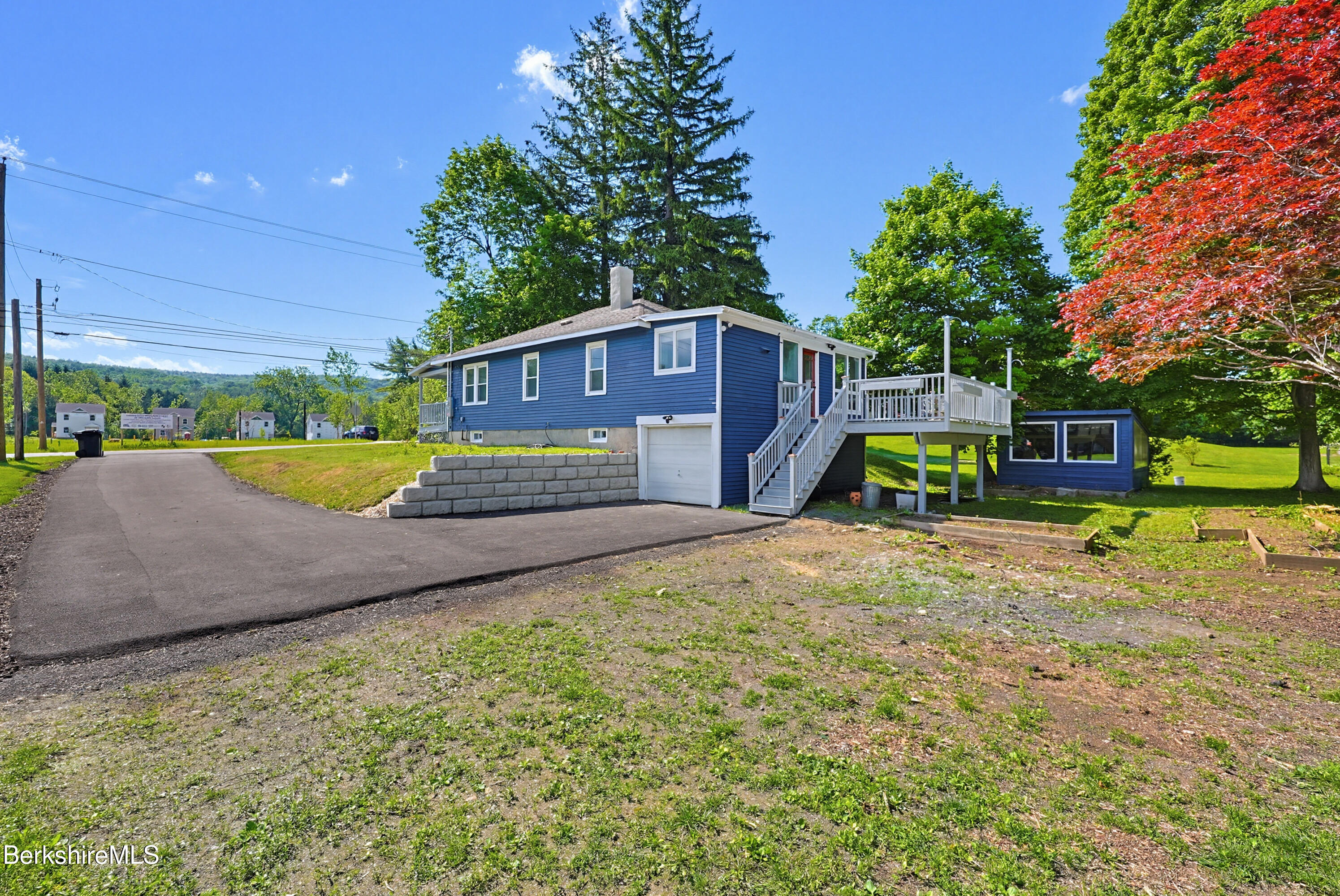 386 North Plain Road Great Barrington, MA 01236 - Photo 6 of 38 exterior side