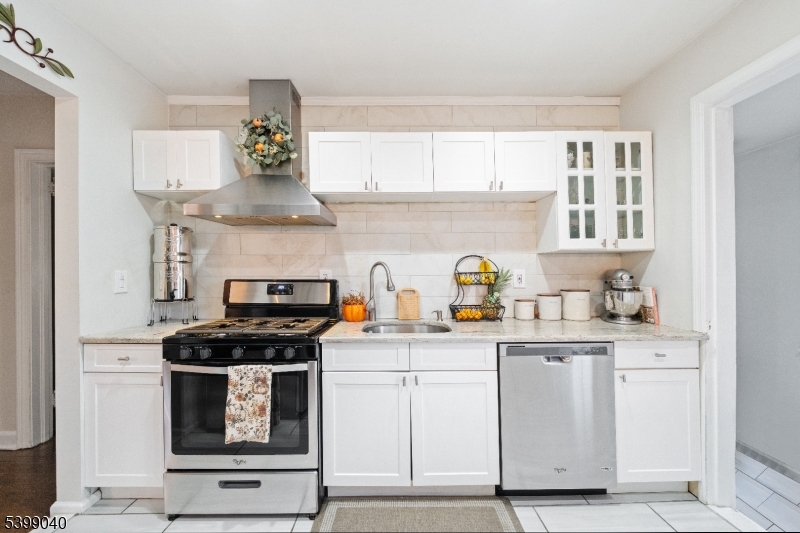 104 Continental Avenue Belleville, NJ 07109 - Photo 14 of 38