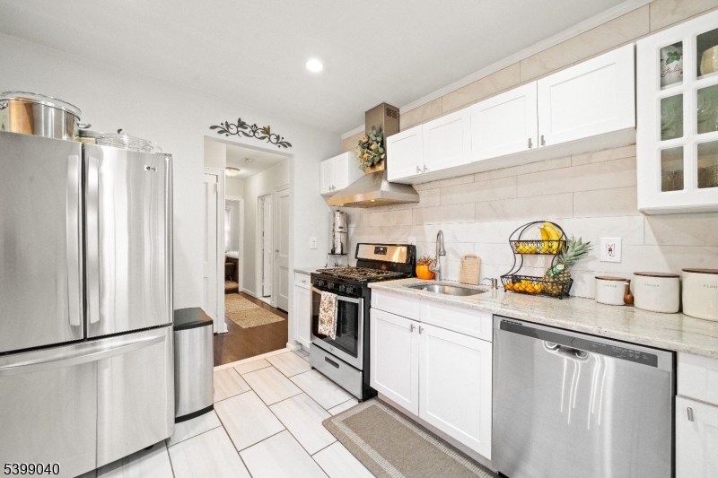 104 Continental Avenue Belleville, NJ 07109 - Photo 15 of 38