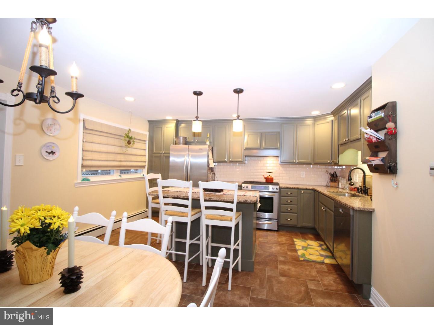 3538 Byrne Road Philadelphia, PA 19154 - Photo 2 of 21 Gallery Image 2