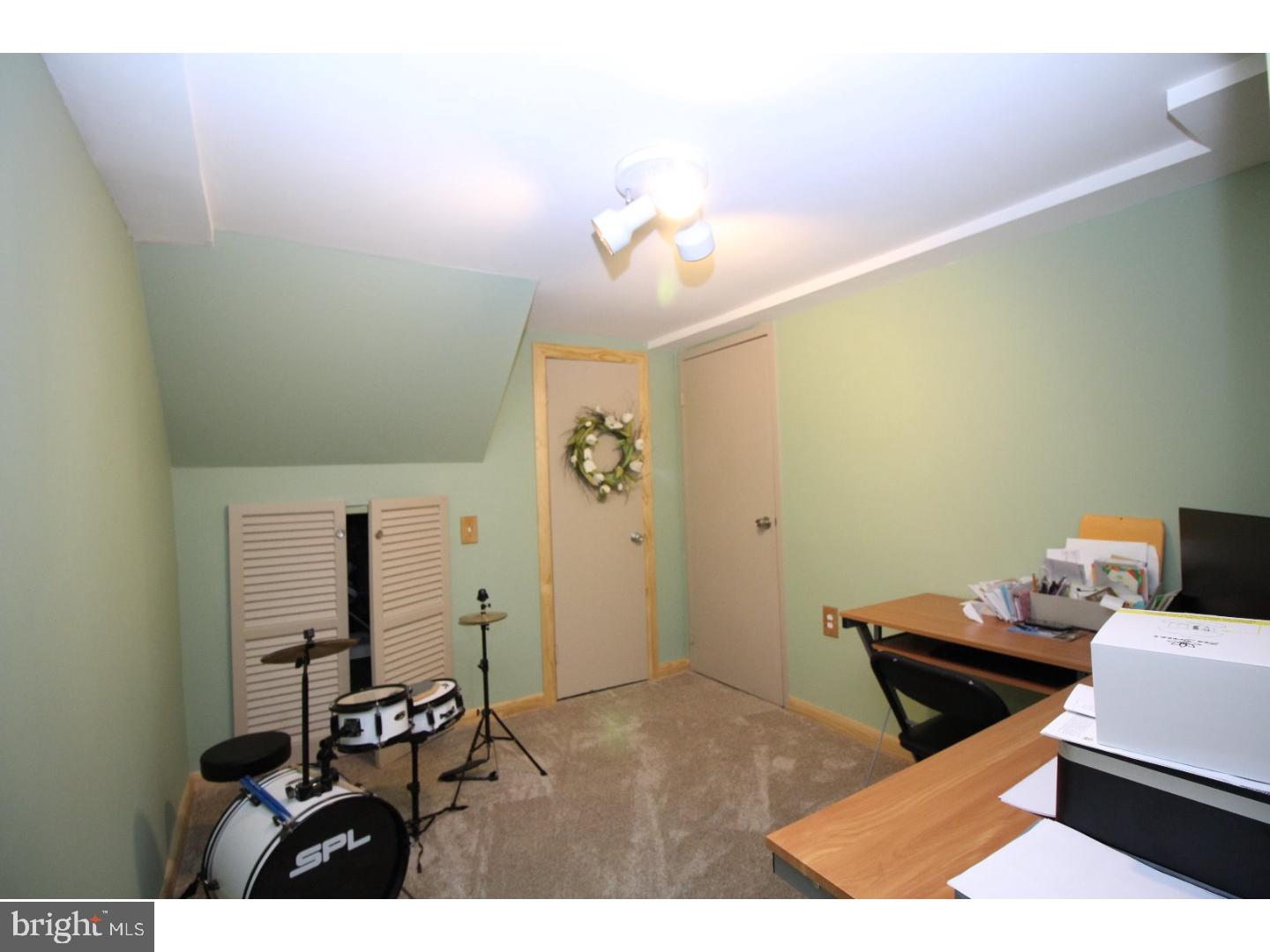 3538 Byrne Road Philadelphia, PA 19154 - Photo 18 of 21 Gallery Image 18