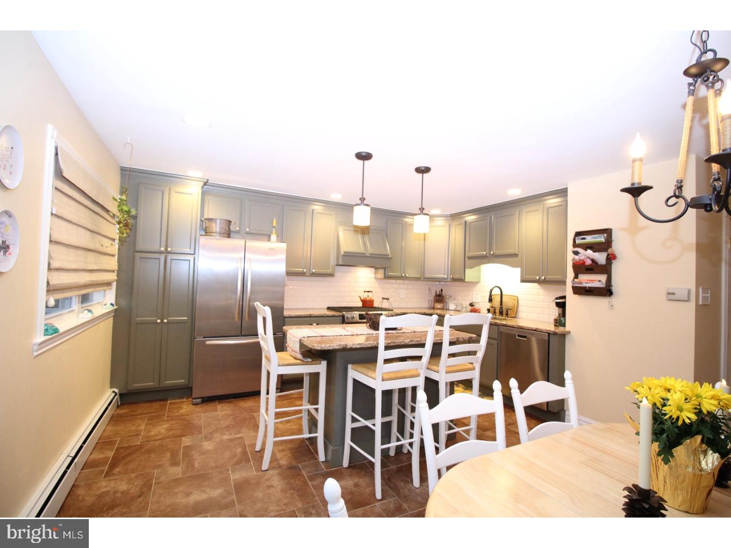 3538 Byrne Road Philadelphia, PA 19154 - Photo 3 of 21 Gallery Image 3