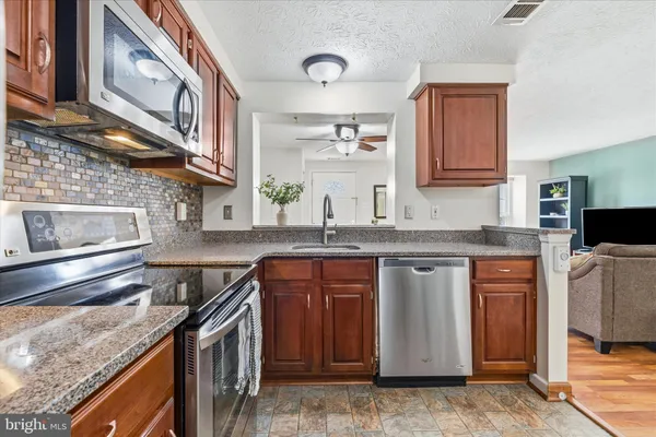 $315,000 | 557 Boysenberry Lane, Frederick, MD 21703