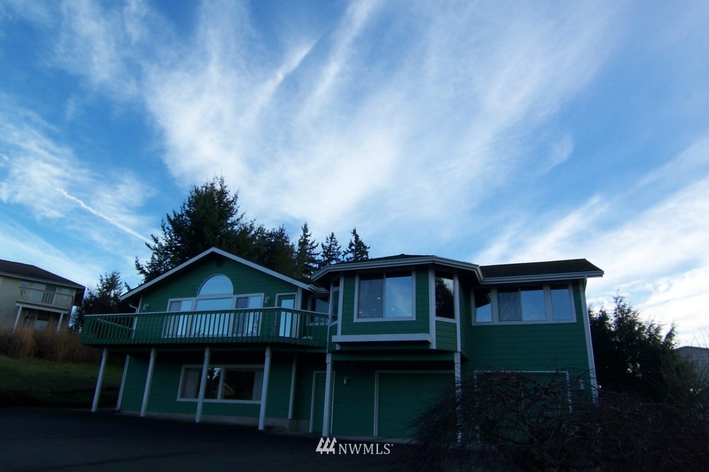 1525 Lidstrom Road East Port Orchard, WA 98366 - Photo 2 of 25 Gallery Image 2