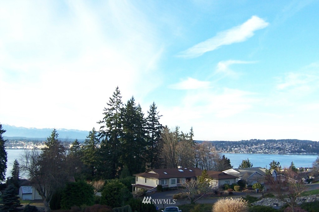 1525 Lidstrom Road East Port Orchard, WA 98366 - Photo 7 of 25 Gallery Image 7