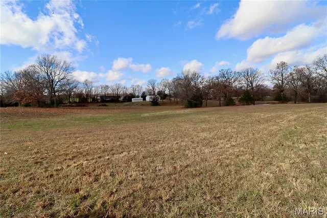 $385,000 | 25700 Highway 32, Lebanon, MO 65536