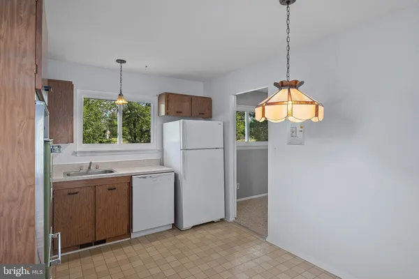 $2,495 | 3947 Setonhurst Road, Baltimore, MD 21208