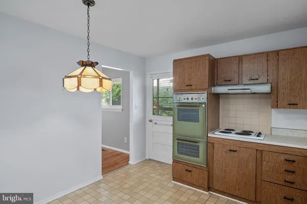 $2,495 | 3947 Setonhurst Road, Baltimore, MD 21208