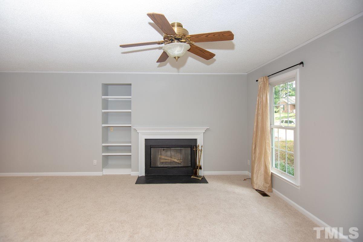4115 Olde Coach Road Durham, NC 27707 - Photo 4 of 29